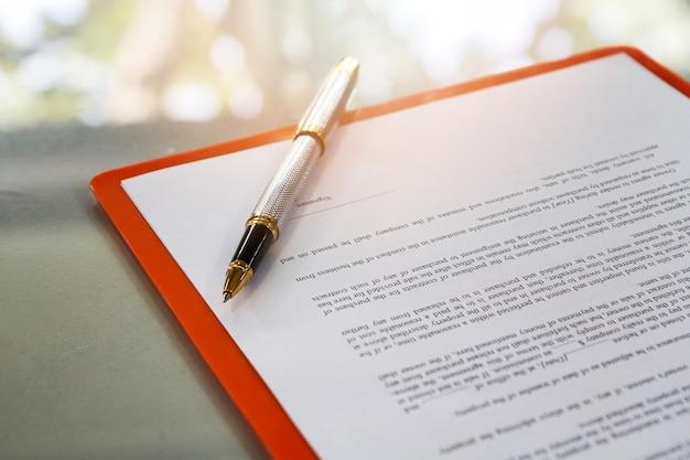 How do you write an assignment heading? 