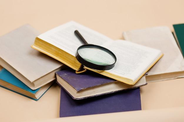How do you write a methodology for a literature review? 