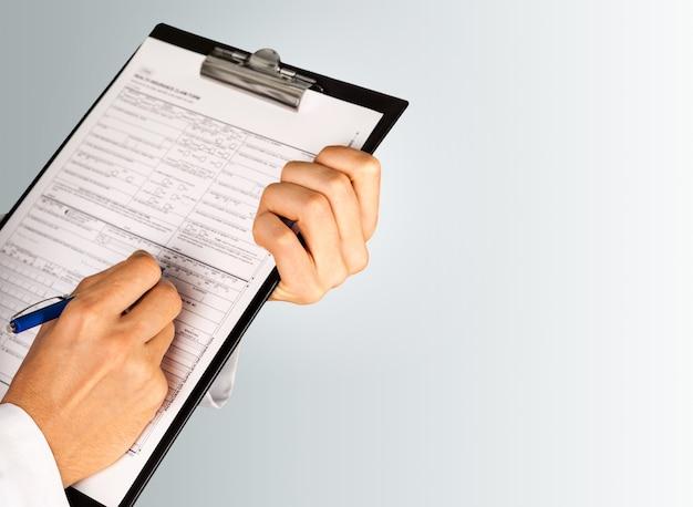 How do I write a letter to a potential supplier? 