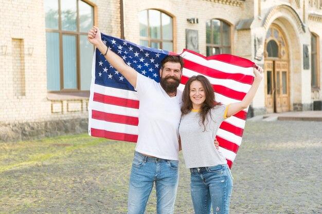 Are any of the Beatles American citizens? 