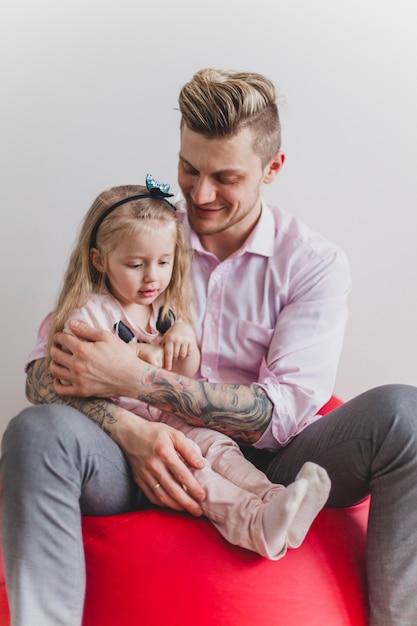 Are daughters attracted to their dads? 
