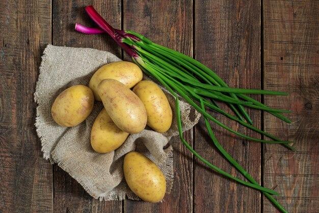 Are there starches in onions? 