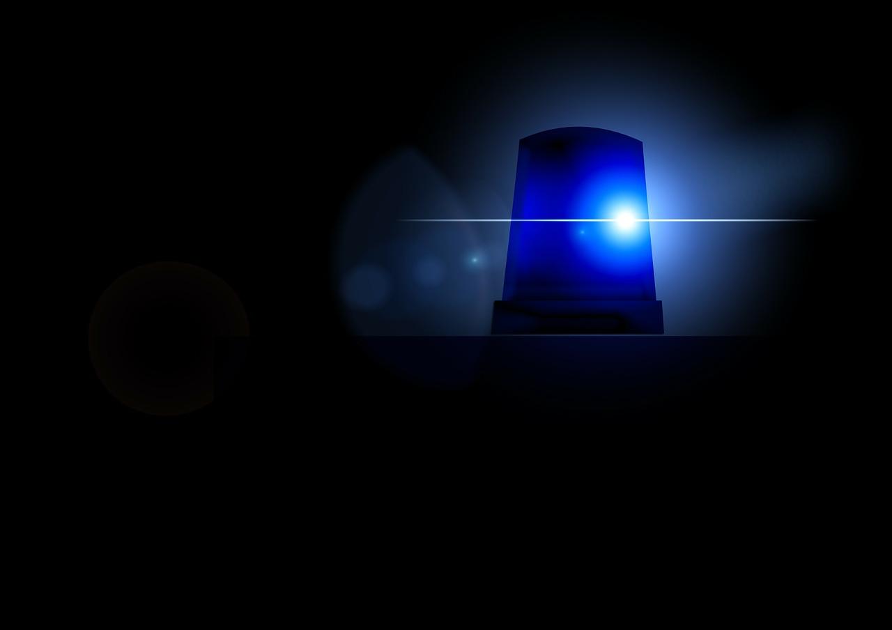 What do blue lights on ambulance mean? 