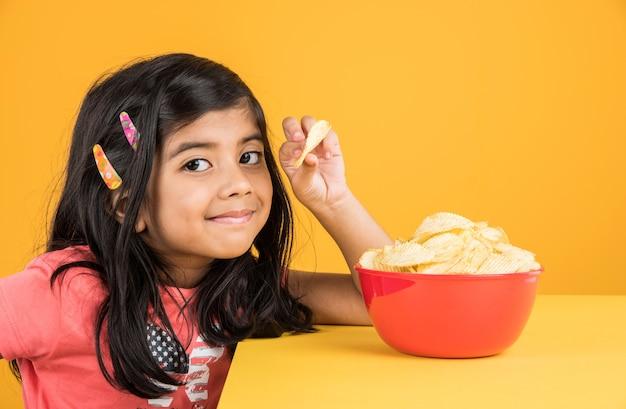 Does eating ice chips help with heartburn? 