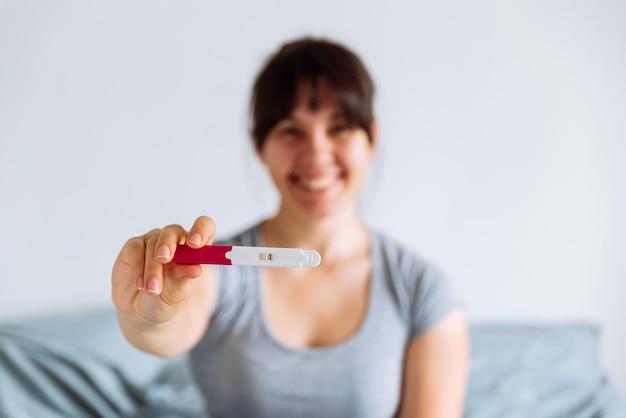 Can hypothyroidism affect pregnancy tests? 