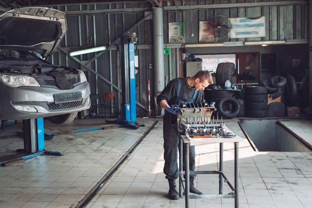 Can you be a mechanic without qualifications? 
