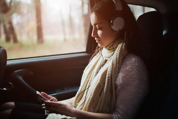 Can you drive with headphones Ohio? 