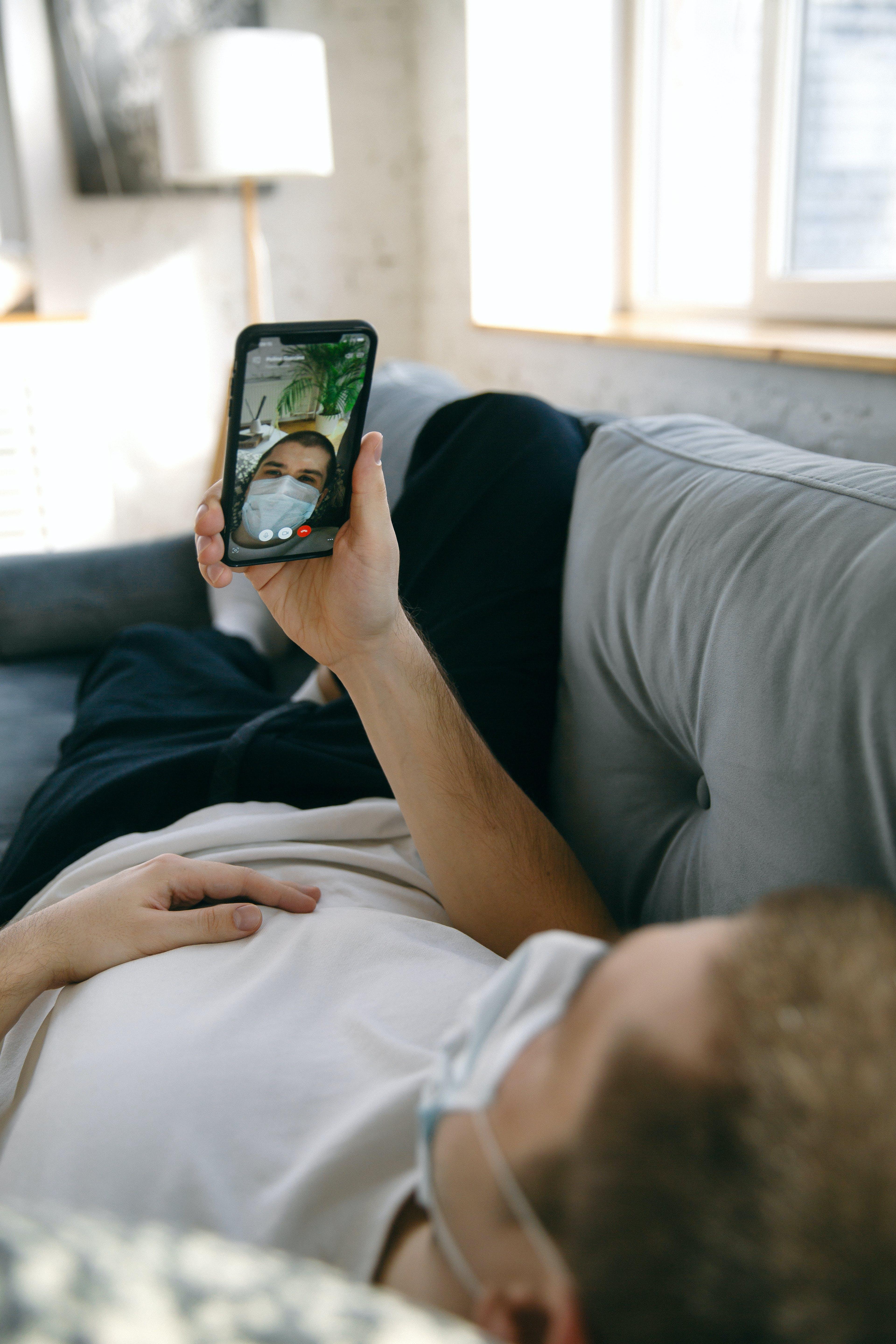 Can you FaceTime someone in a different country for free? 