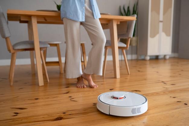 Can you manually control a Roomba? 