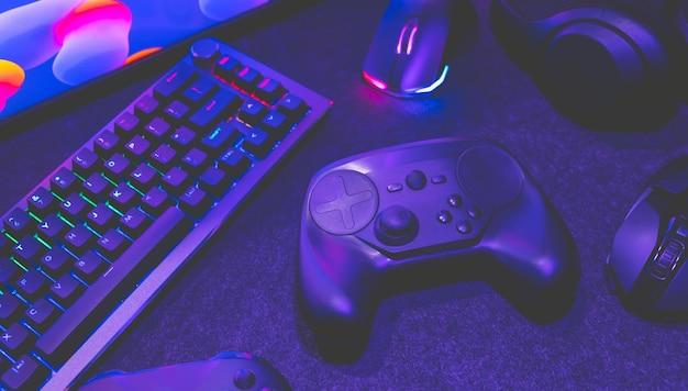 Can you play Steam games without downloading? 