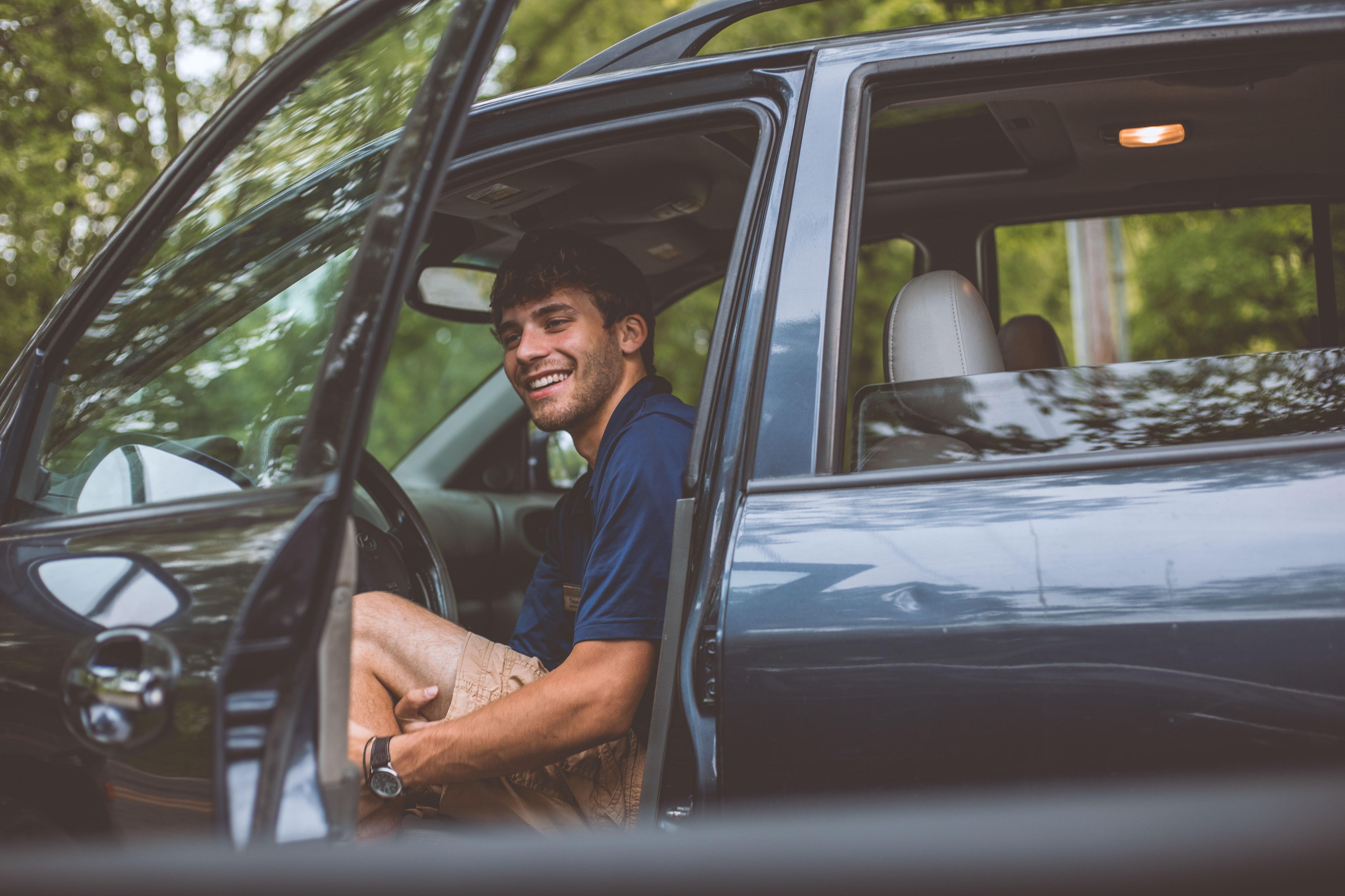 Can you uber with a 2 door car? 