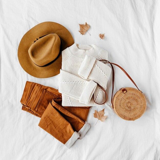 Can you wear straw hat in the winter? 