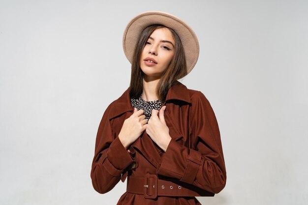 Can you wear straw hat in the winter? 