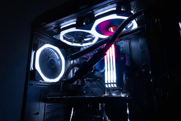 What games can run on Intel Pentium Dual Core? 