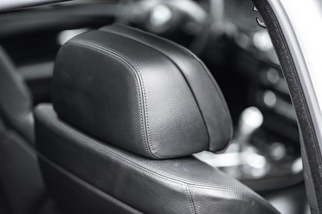 Can typically be replaced without removing the transmission from the vehicle? 