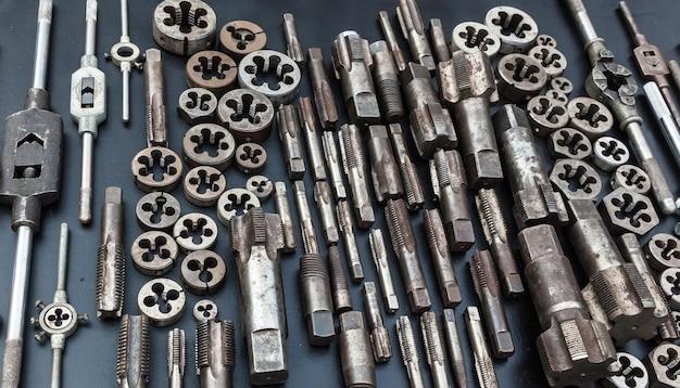What causes cylinder ring ridge? 