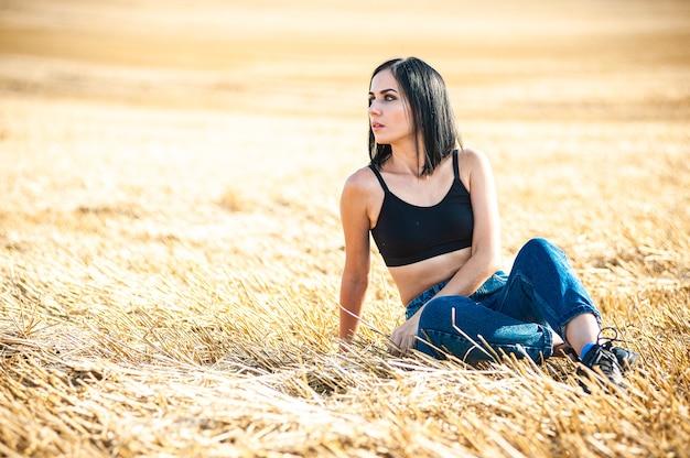 Why are cotton clothes more suitable in summer? 