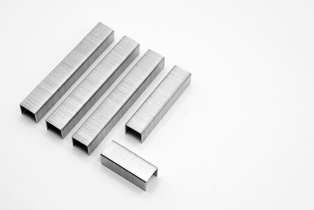 What are the different sizes of staples? 