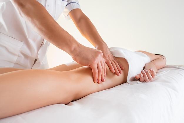 Do NFL teams have their own massage therapist? 
