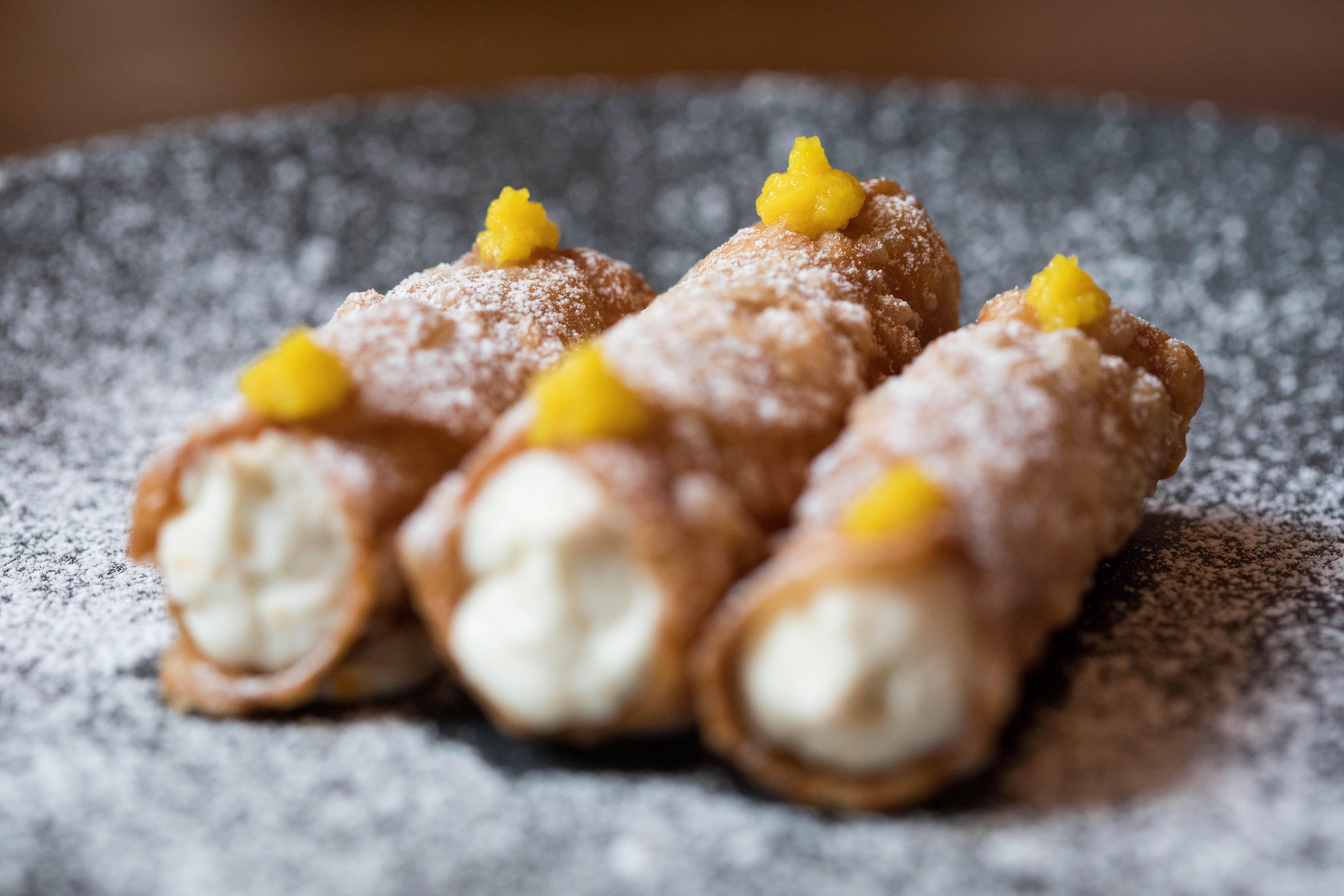 Does cannoli filling go bad? 