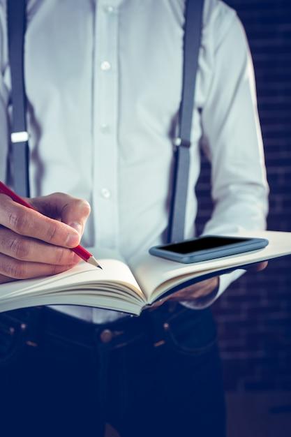 Does passing the FE exam help get job? 
