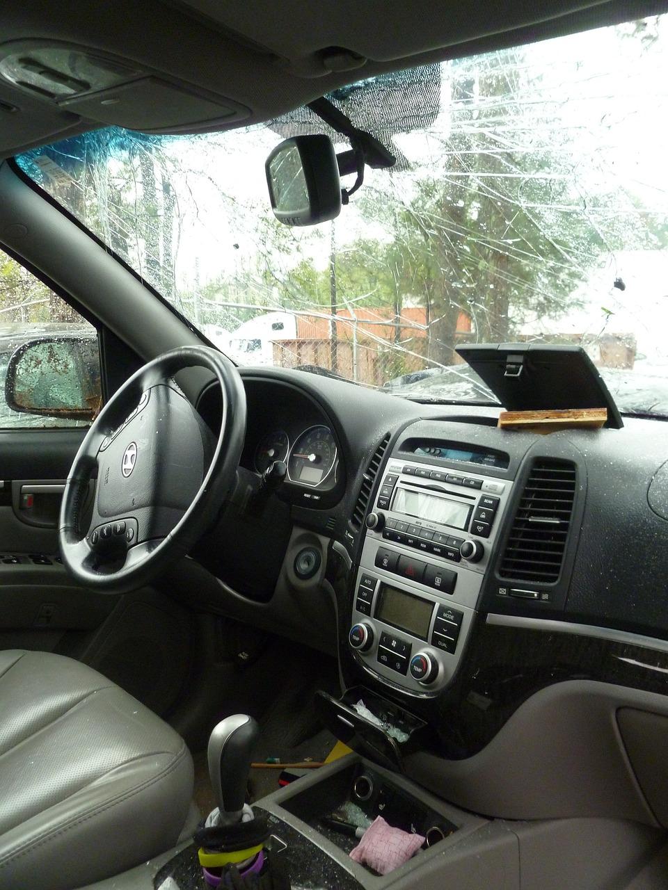 Does the 2007 Hyundai Santa Fe have aux? 