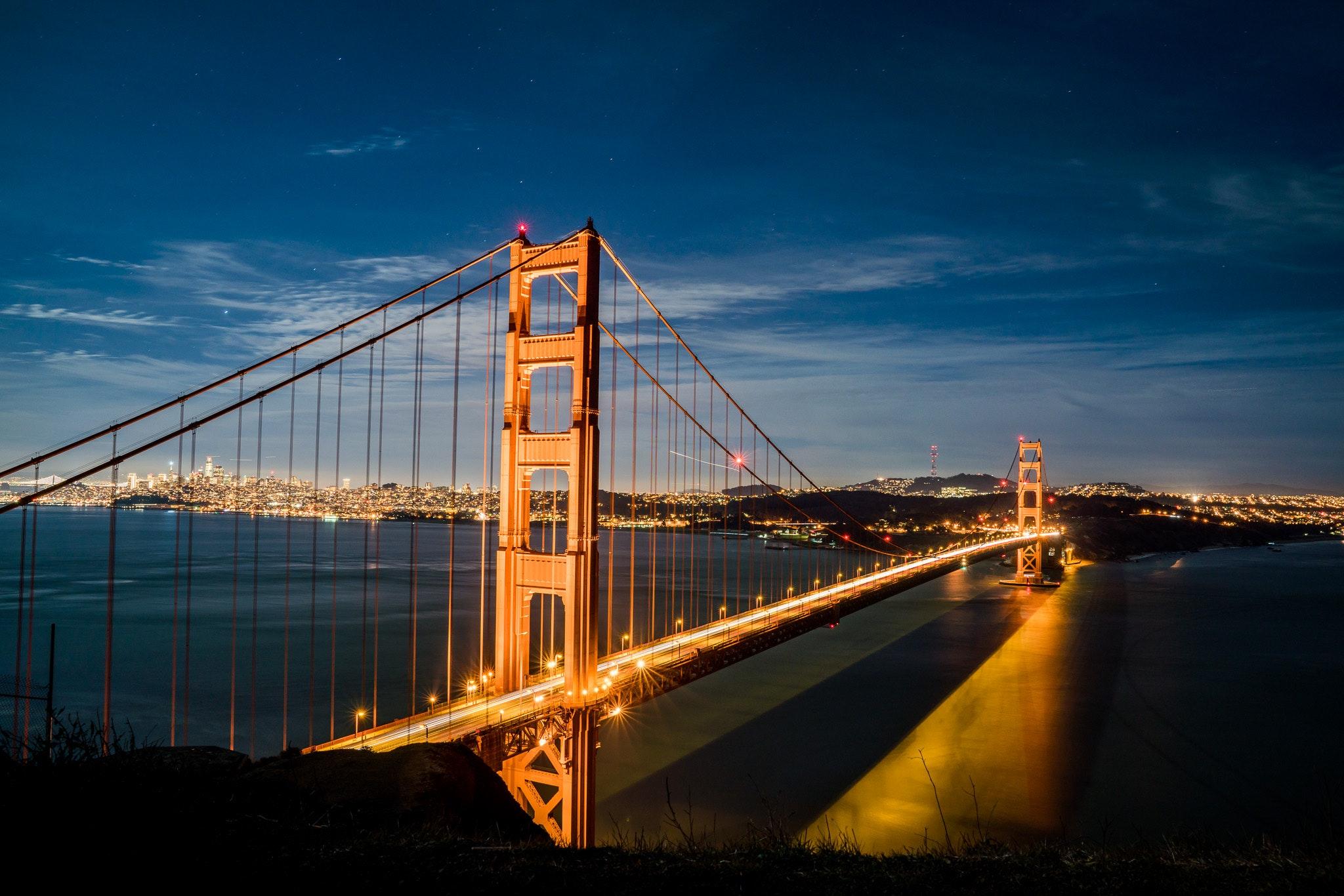 Does the Golden Gate Bridge have a nickname? 