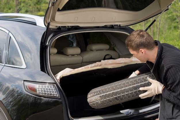 Does the Infiniti QX50 have a spare tire? 