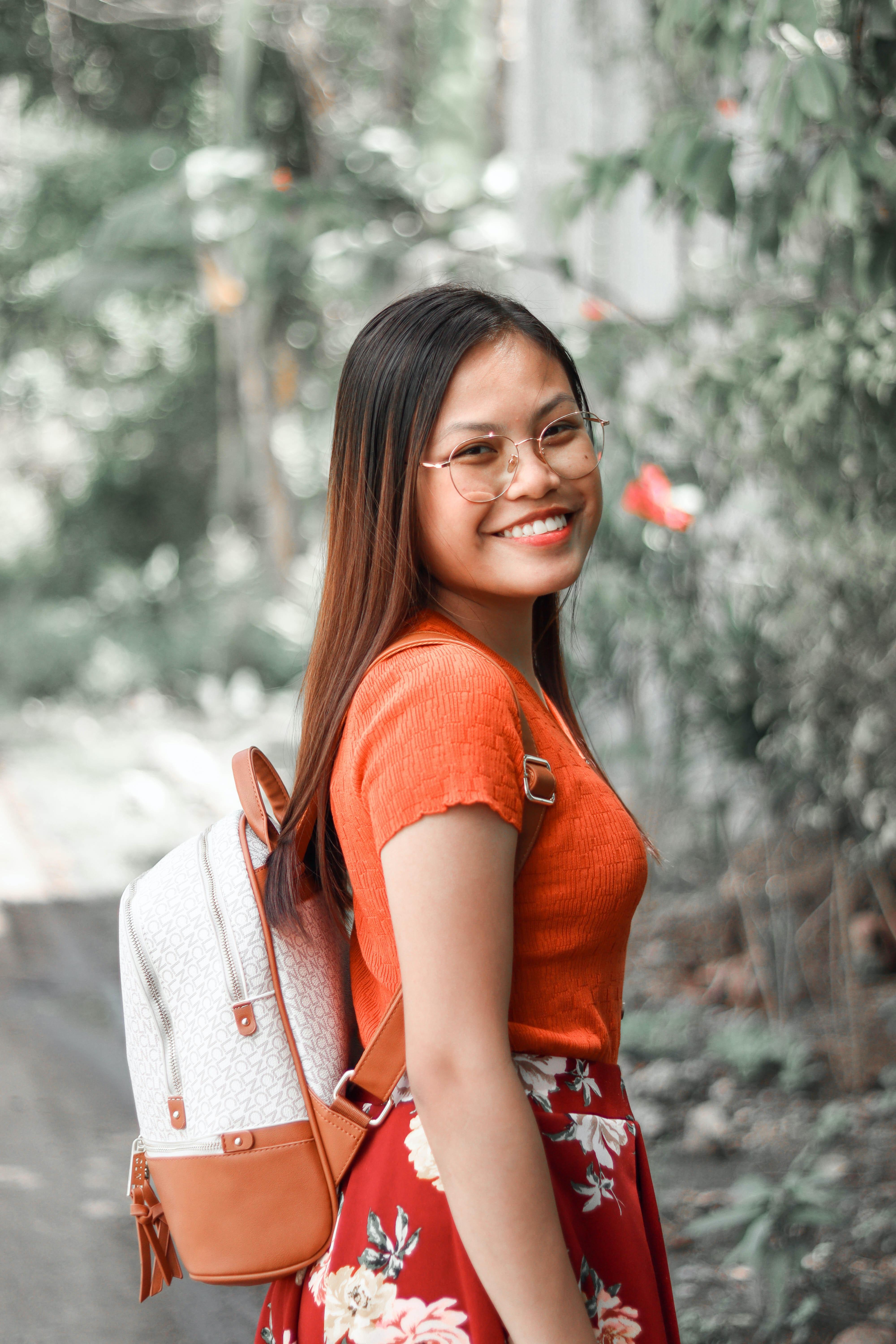 Are Dooney and Bourke handbags made in the USA? 
