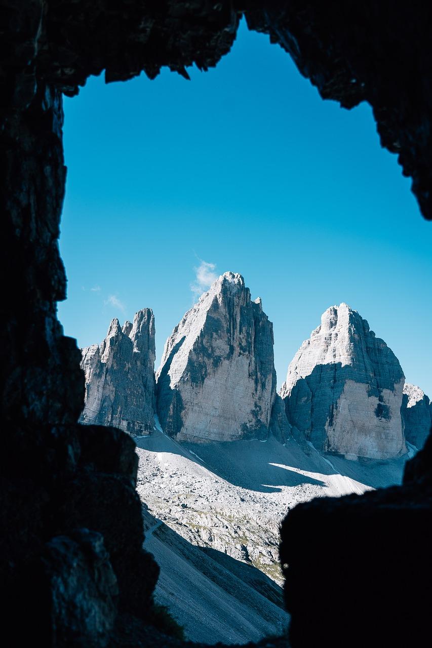 What are the 7 landforms in Canada? 