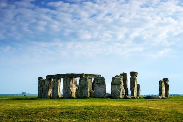 What is a famous landmark in the West Region? 