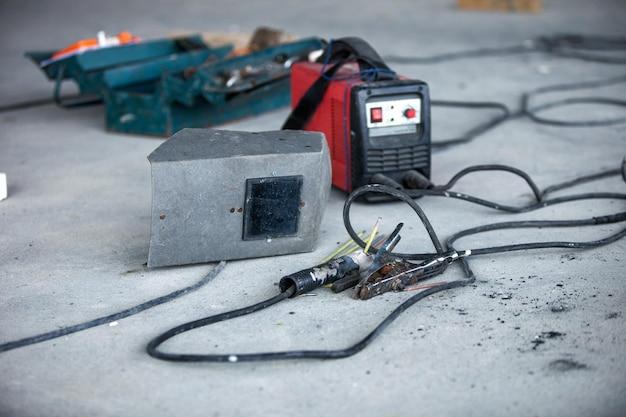 What size battery does a Honda Foreman 500 take? 