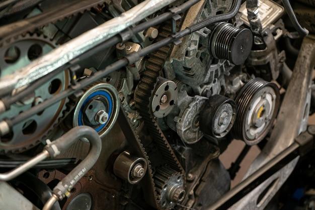 What happens when a Honda timing belt breaks? 