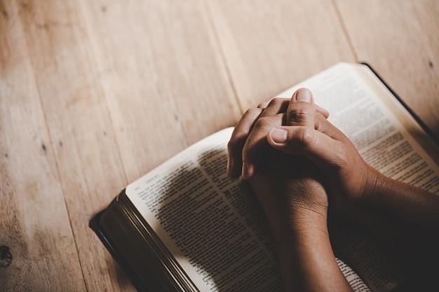 What literary devices are used in How Do I Love Thee? 