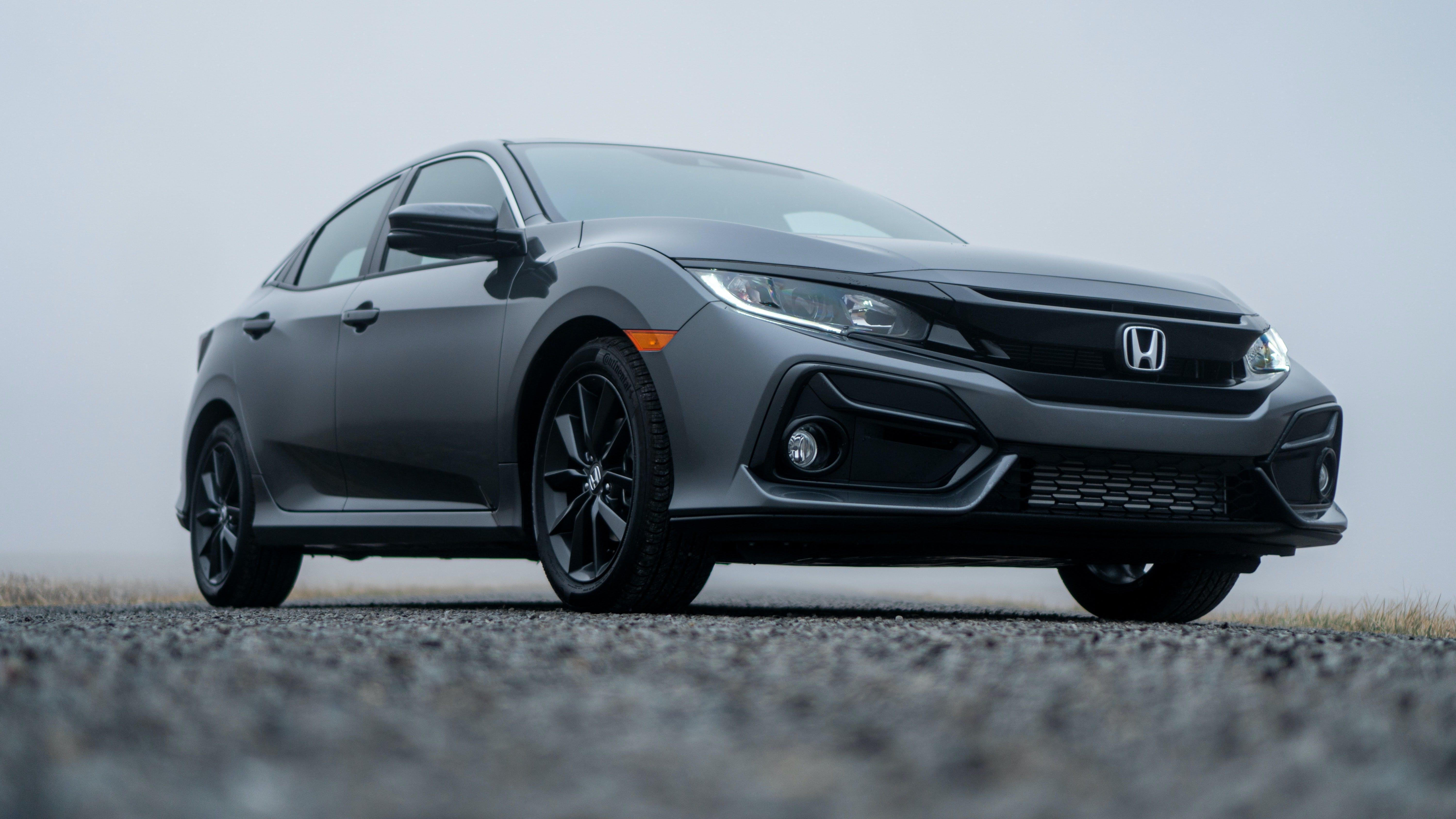 How many miles can a Honda Civic go on Empty? 