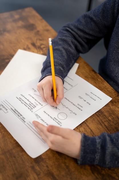 How hard is it to get into MIT for PhD? 