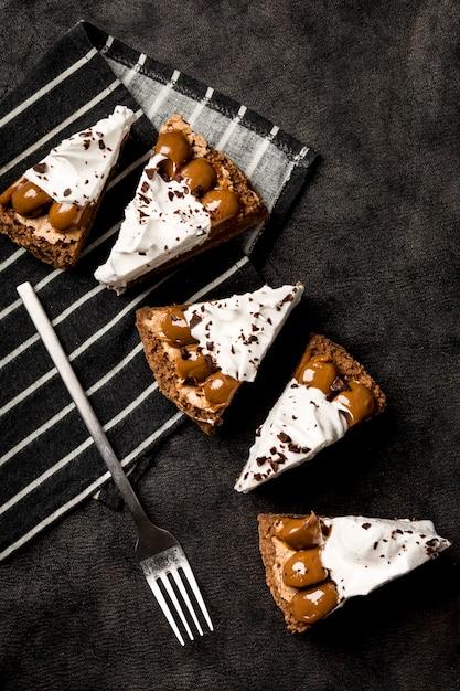 How long does flan stay good in the fridge? 