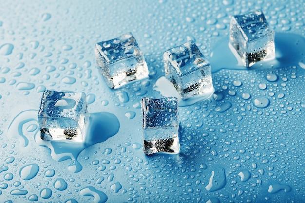 How long does it take for one ice cube to melt? 