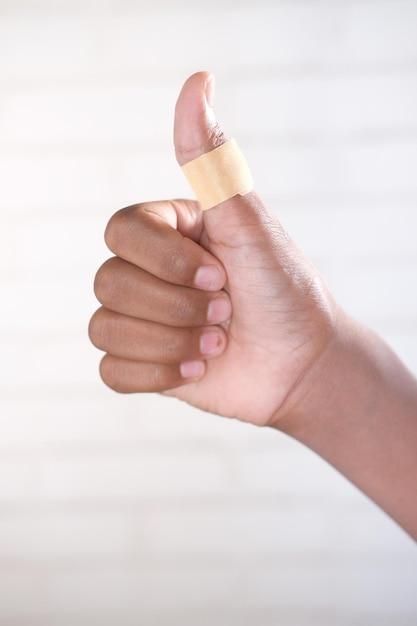 How long should I leave a bandaid on a deep cut? 