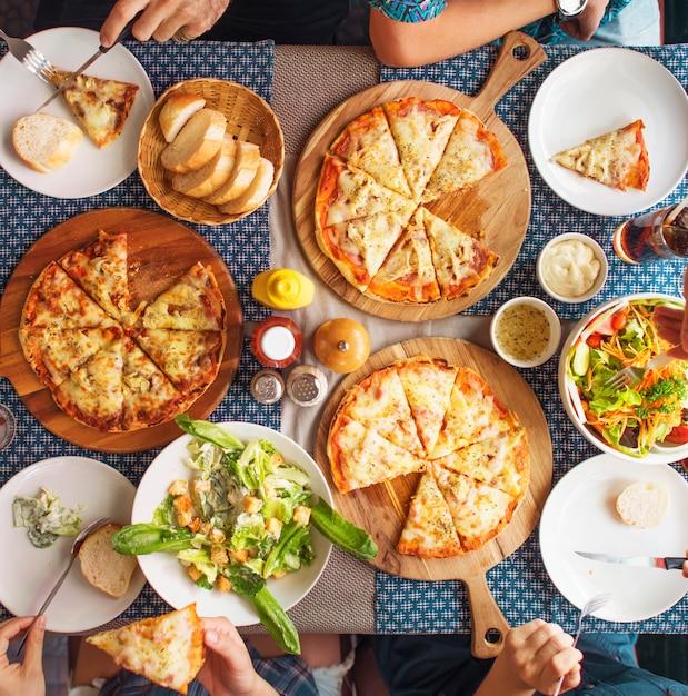 How many does a party size pizza feed? 