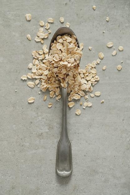 How many grams is a tablespoon of corn flour? 