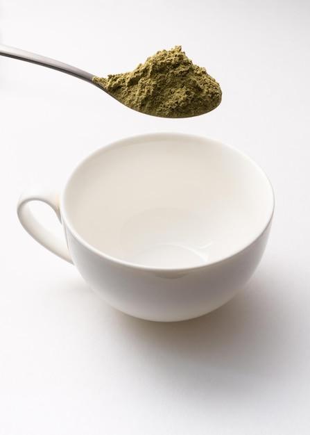 How many grams is a teaspoon of powder? 
