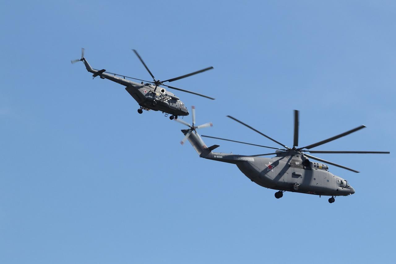 How many M 26 helicopters are there? 