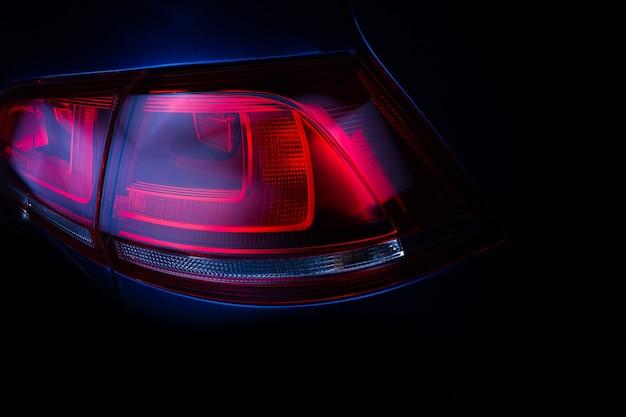How many reverse lights does a golf have? 