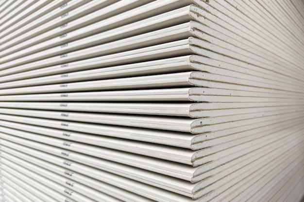 How many sheets of sheetrock are in a stack? 