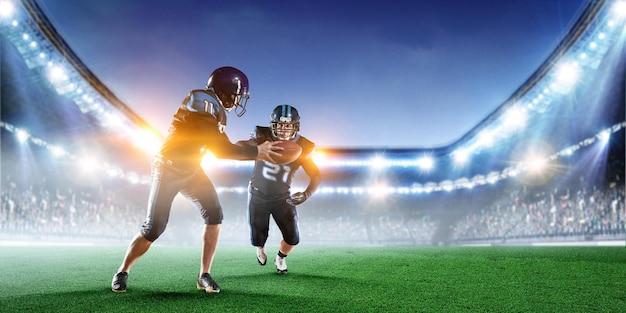 How many snaps are in an average football game? 