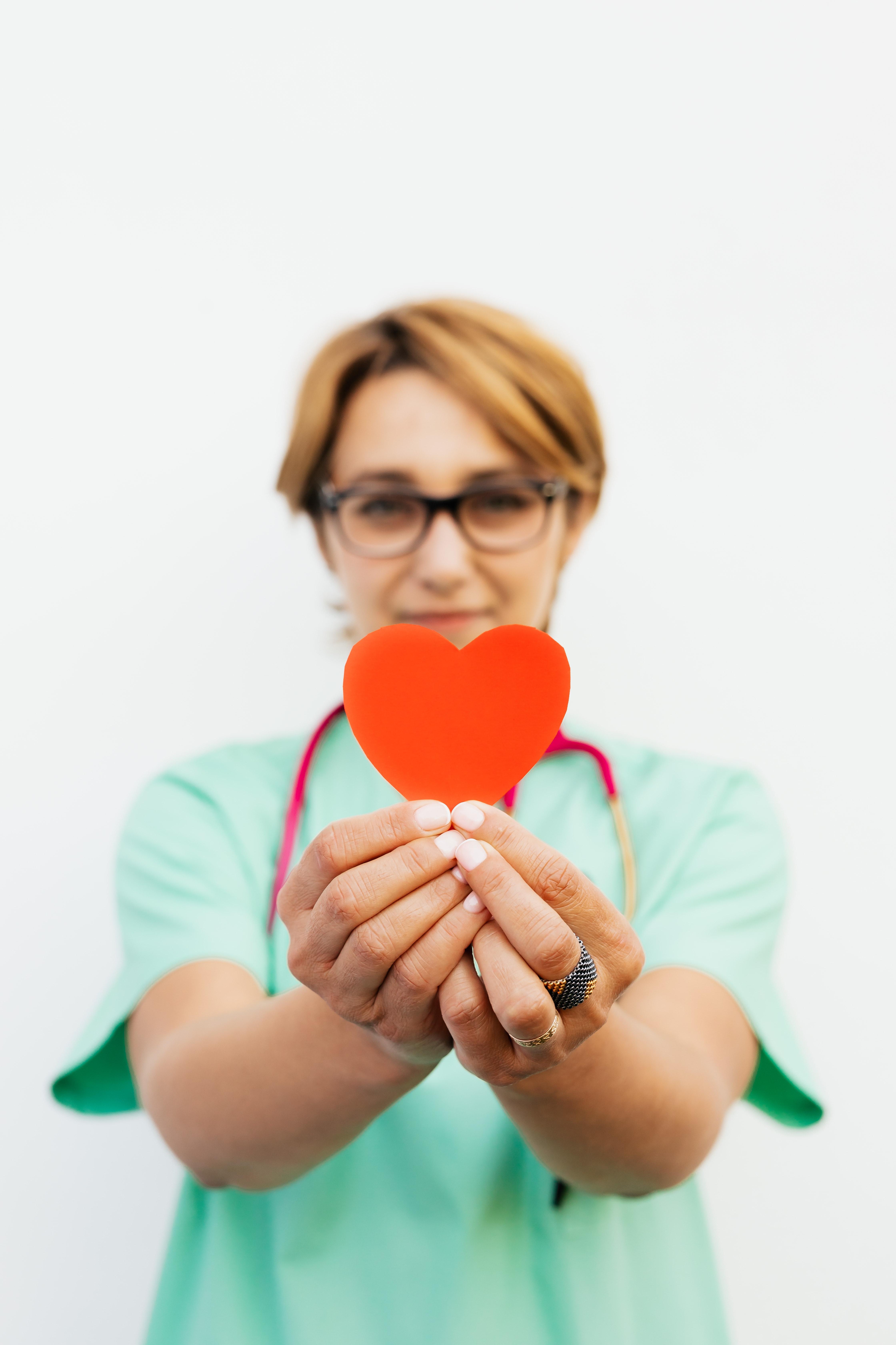 How many years does it take to become a cardiologist? 