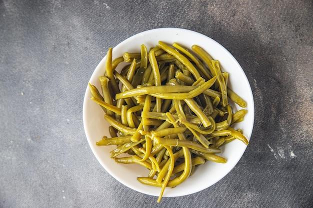 How much are canned green beans at Aldi? 