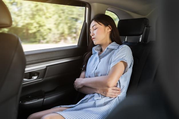 How much do you have to weigh to sit in the passenger seat of a car? 