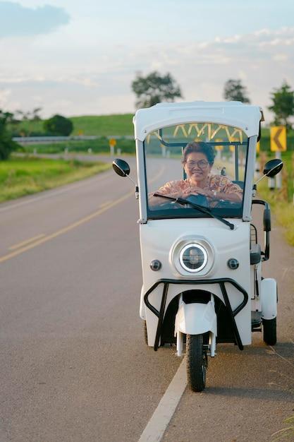 How much does a three wheel car cost? 